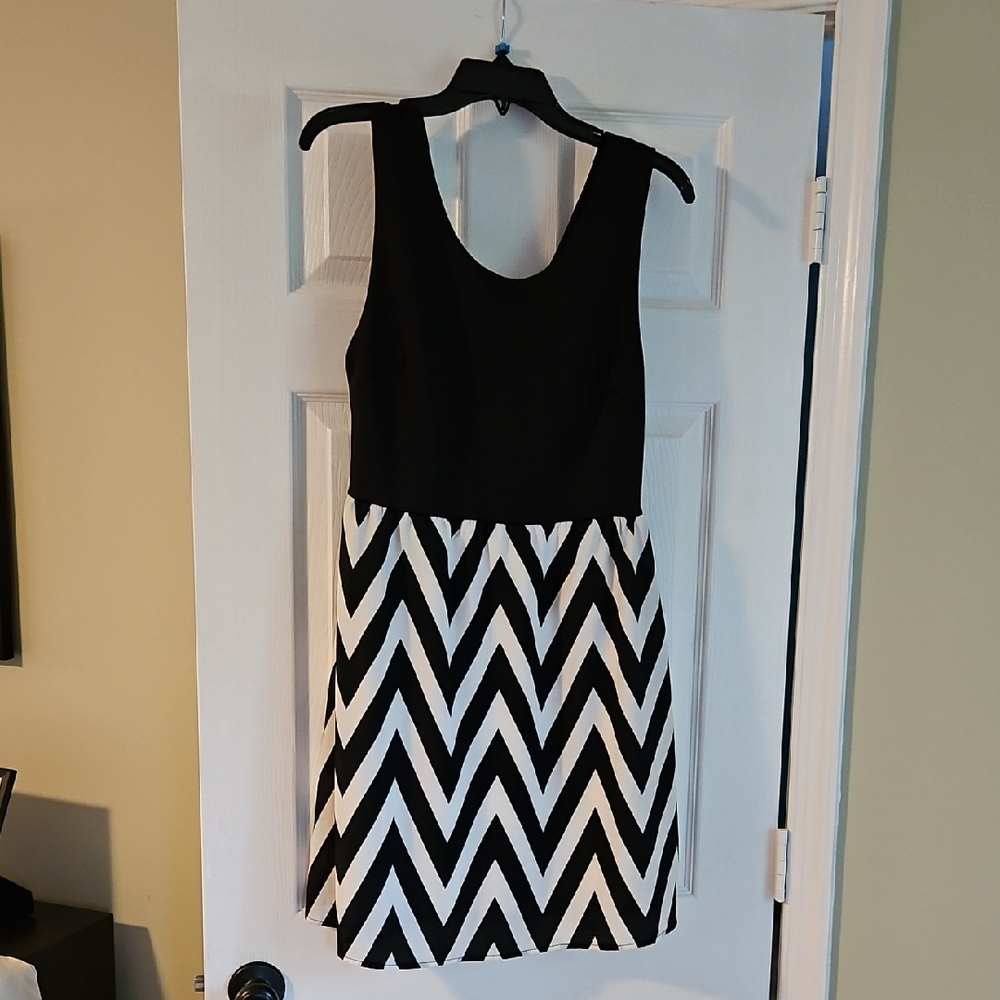 Jace Chevron Print Dress